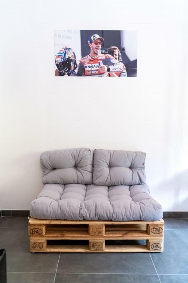 Bed and Breakfast Italian Piston House Sport Moto Rent Millesimo Esterno foto