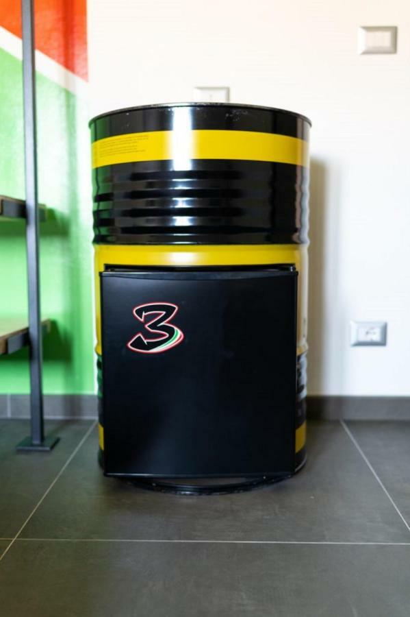 Bed and Breakfast Italian Piston House Sport Moto Rent Millesimo Esterno foto