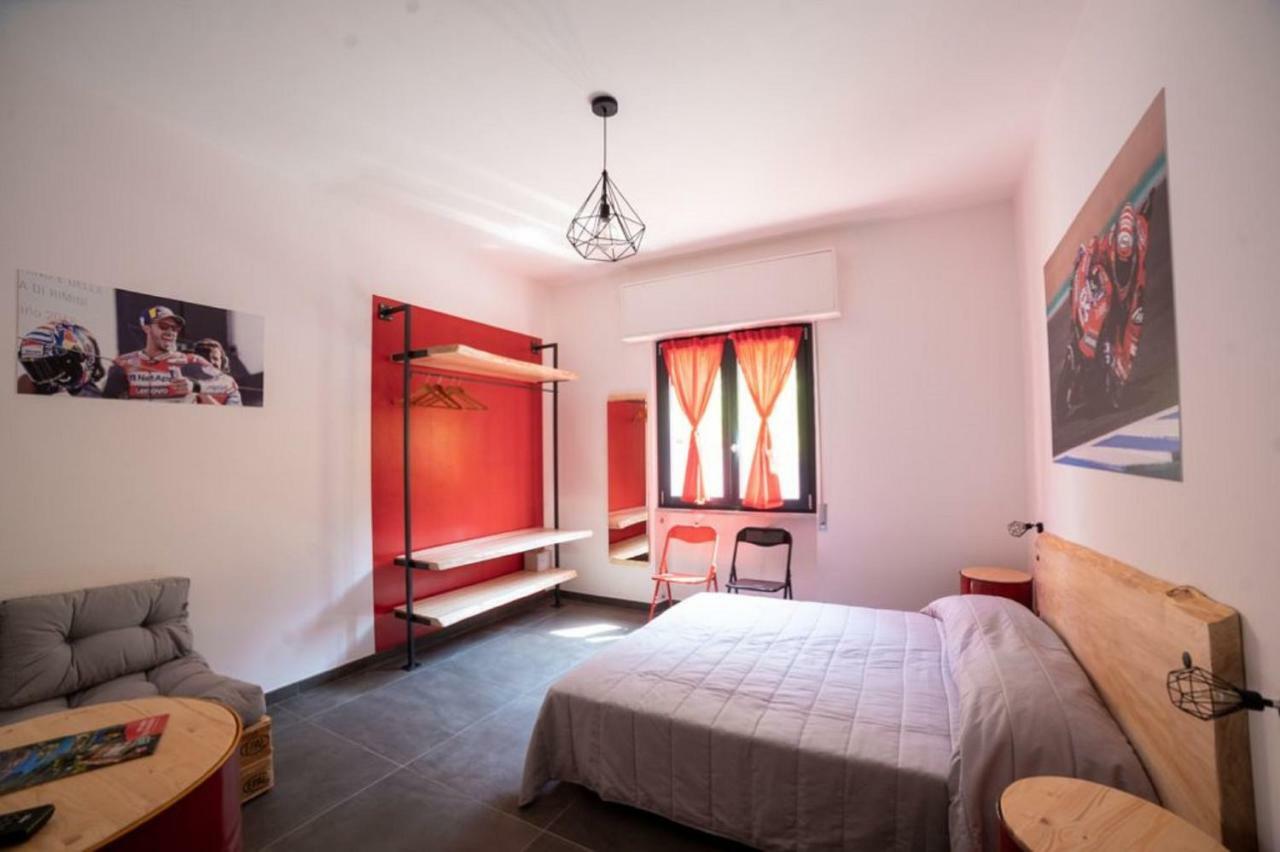 Bed and Breakfast Italian Piston House Sport Moto Rent Millesimo Esterno foto